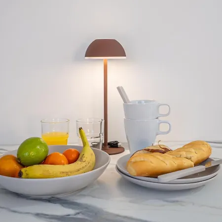 Apartment Le Cheverny ~ Centre-ville ~ Arrivee Autonome Tours